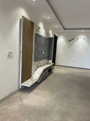 Building Lobby in 4 BHK Builder Floor at Sector 21a – for Rent