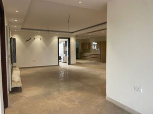 4 BHK Builder Floor For Rent in Sector 21a