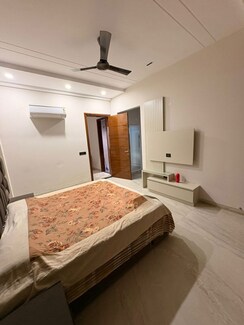 2 BHK + Store Room Builder Floor For Rent in Sector 16