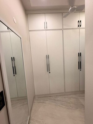 Building Lobby in 2 BHK Builder Floor at Sector 16 – for Rent