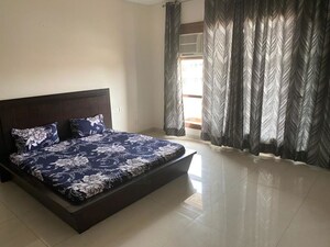 2 BHK Builder Floor For Rent in Sector 16