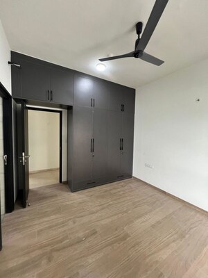 Room in 4 BHK Apartment at Sobha City Gurgaon, Sector 108 – for Rent