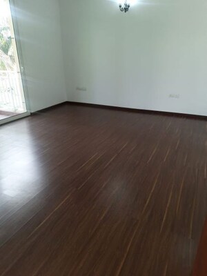 Room in 2 BHK Apartment at Goyal Footprints, Thanisandra Main Road – for Rent