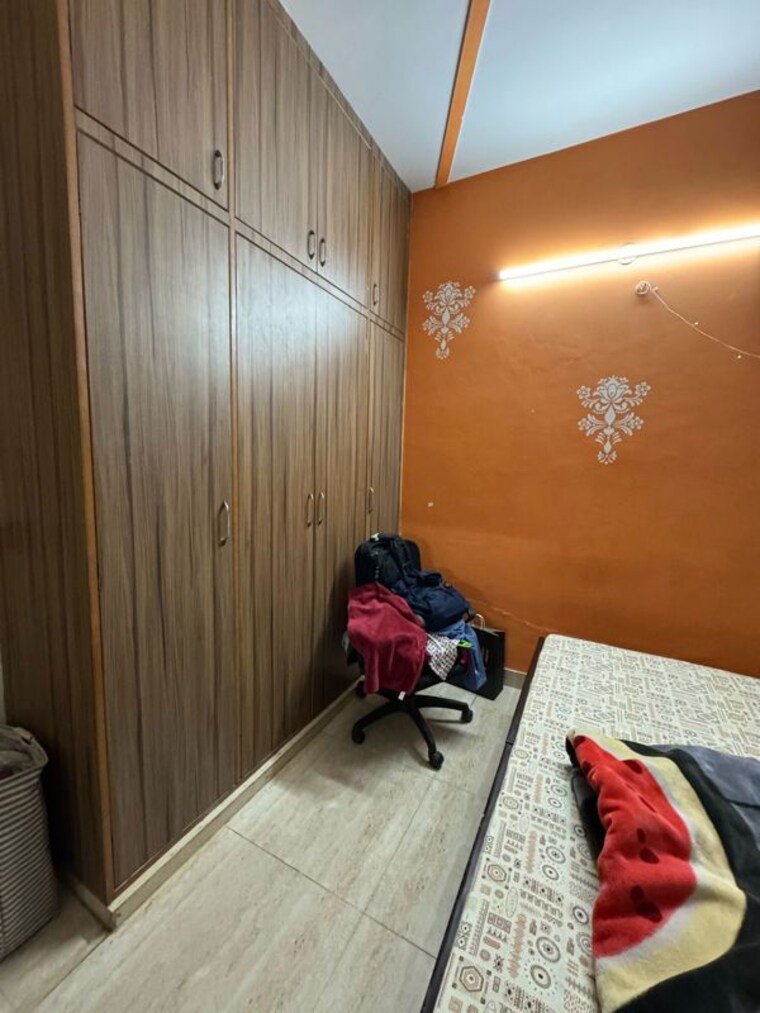 Bedroom, sector 21 2 Bedroom 236 Sq.Yd. Builder Floor In Sector 21 Gurgaon 10222846