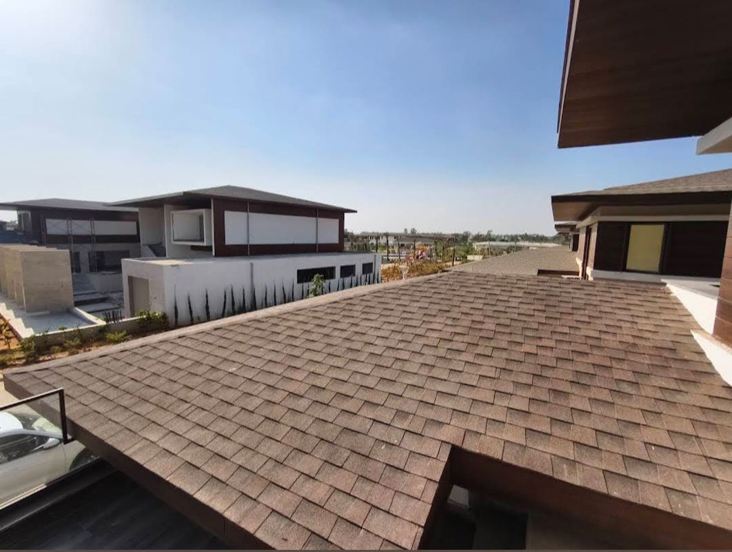 5 BHK 2830 Sq.Ft. Apartment in Prestige Lakeside Habitat