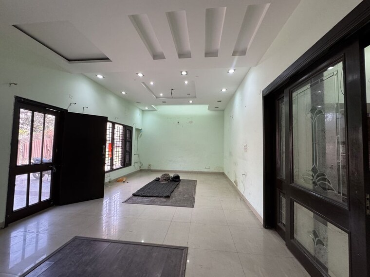 Living Room, sector 7 4 Bedroom 4500 Sq.Ft. Builder Floor In Sector 7 Panchkula 10222926