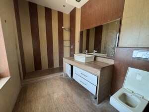 Bathroom in 4 BHK Builder Floor at Sector 7 – for Rent