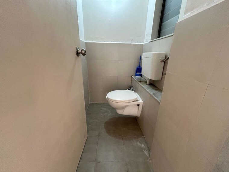 Bathroom, lodha-vista 2 Bedroom 688 Sq.Ft. Apartment In Lower Parel Mumbai 10222939