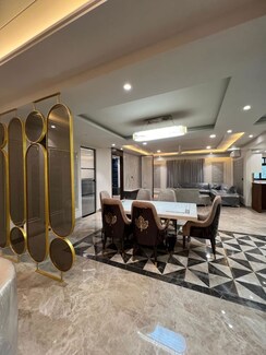 3 BHK + Servant Room Builder Floor For Sale in DLF Phase II