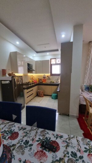 Room in 3 BHK Builder Floor at Pir Machalla – for Sale