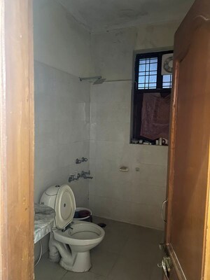 Bathroom in 2 BHK Builder Floor at Sector 23 – for Rent