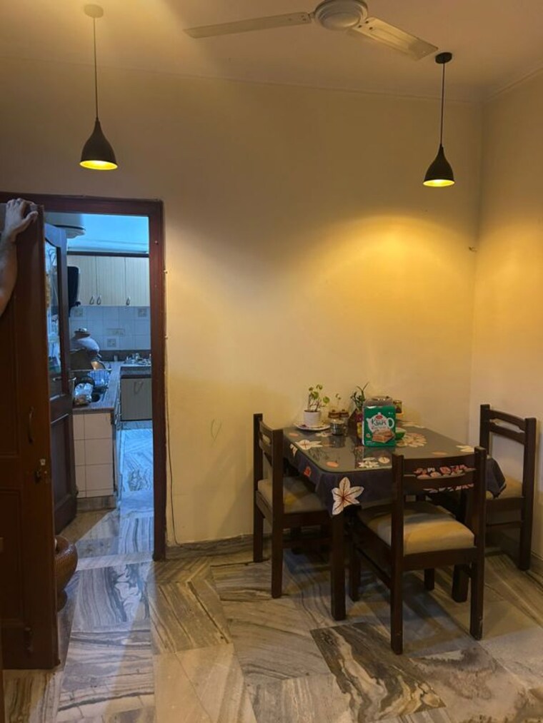 Gym, sector 23 2 Bedroom 263 Sq.Yd. Builder Floor In Sector 23 Gurgaon 10222952