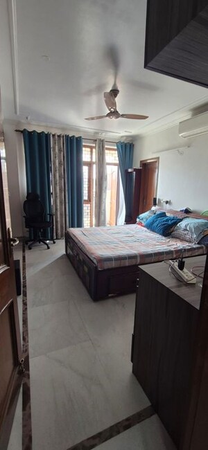 Bedroom in 4 BHK Apartment at Dwarka – for Rent