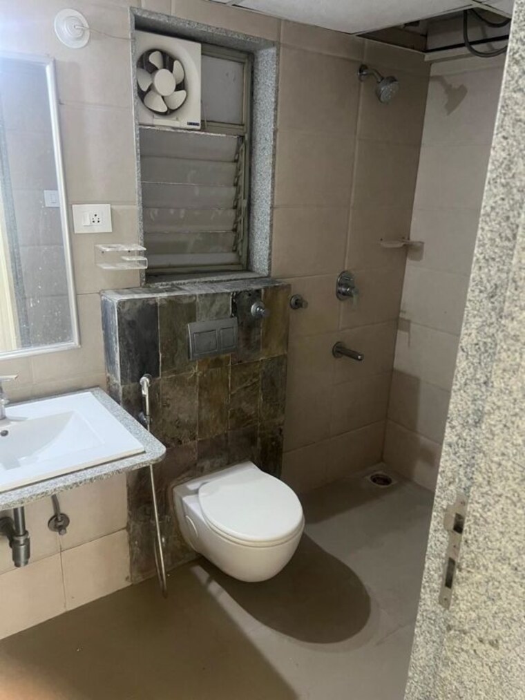 Bathroom, brahma-f-residences 3.5 Bedroom 1450 Sq.Ft. Apartment In Kalyani Nagar Pune 10222949