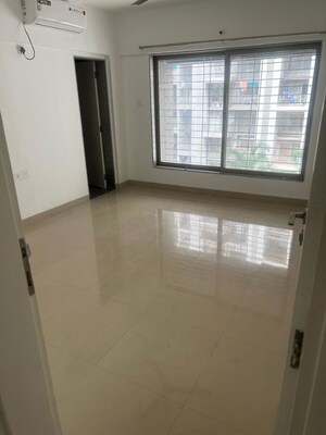 Room in 3.5 BHK Apartment at Brahma F Residences, Kalyani Nagar – for Rent