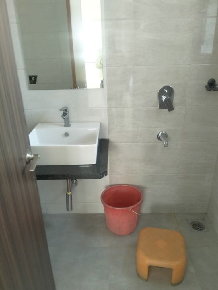 Bathroom, delta-empress 3 Bedroom 1800 Sq.Ft. Apartment In Sopan Baug Pune 10222957