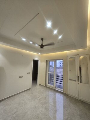 Room in 4 BHK Independent House at Canal Road – for Sale