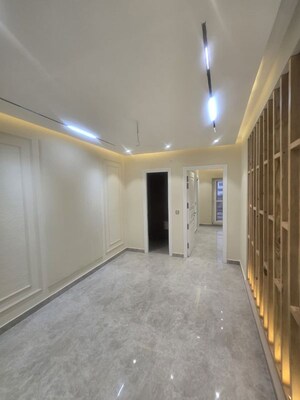 Room in 4 BHK Independent House at Canal Road – for Sale