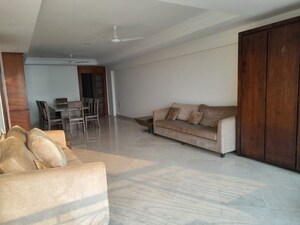 Room in 3 BHK Apartment at Prabhat Apartment, Cumbala Hill – for Sale