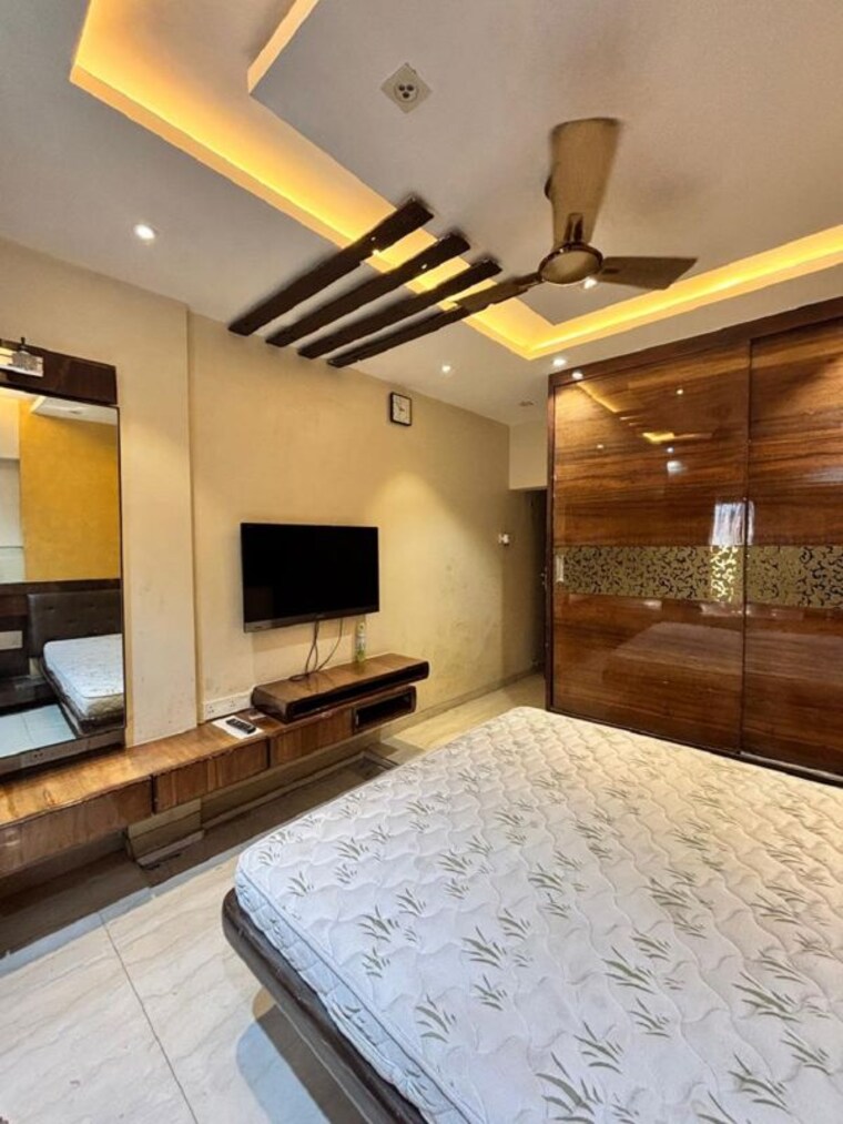 Bedroom, bandra west 1 Bedroom 500 Sq.Ft. Apartment In Bandra West Mumbai 10223036