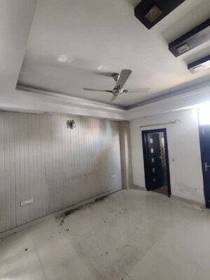 Room in 2 BHK Apartment at Gms Road – for Rent