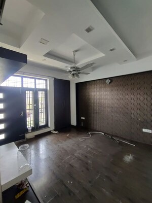Room in 2 BHK Apartment at Gms Road – for Rent