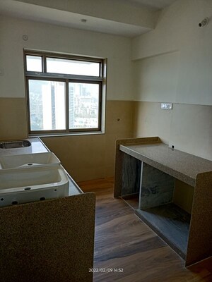 Team Area in 1 BHK Apartment at Kukreja Complex, Bhandup West – for Sale