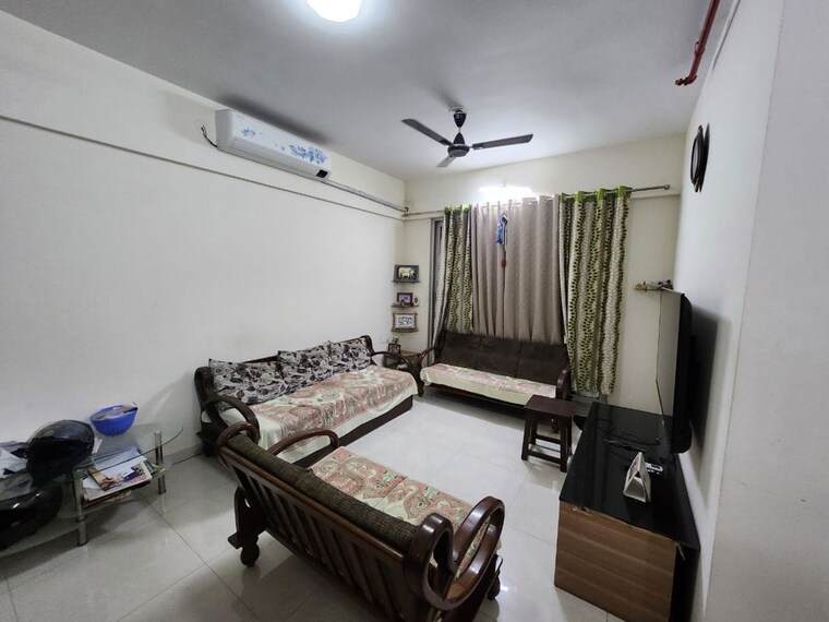 Living Room, ashar-sapphire 3 Bedroom 1200 Sq.Ft. Apartment In Kapur Bawdi Thane 10223038