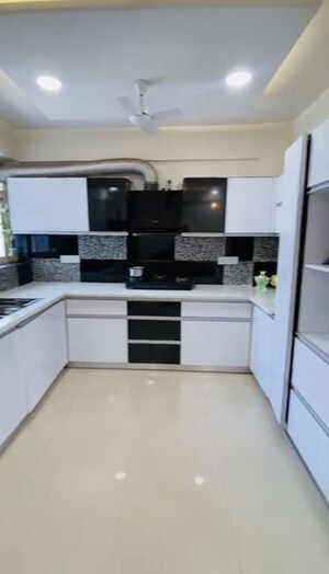 Kitchen in 3.5 BHK Apartment at Sector 20 – for Rent