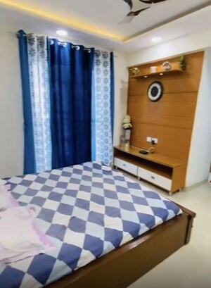 Bedroom in 3.5 BHK Apartment at Sector 20 – for Rent