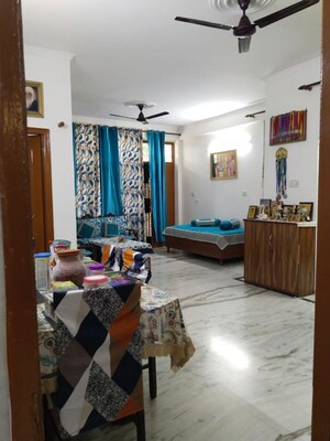 Bedroom in 3 BHK Builder Floor at Mayfield Garden – for Rent