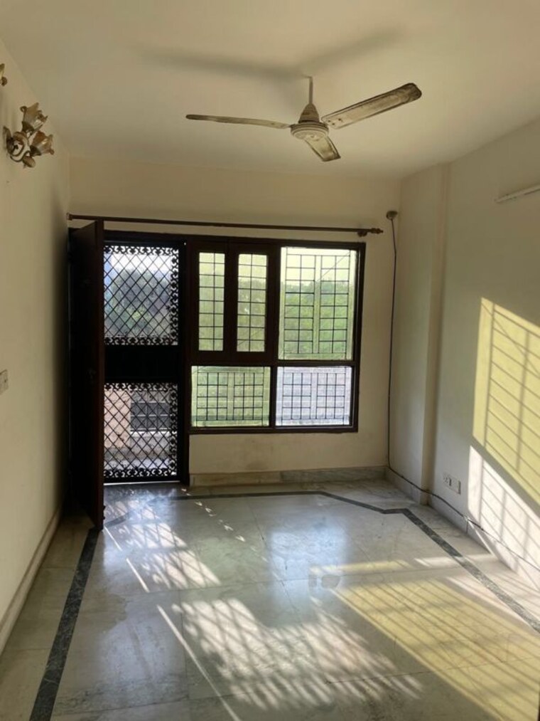 Room, mayfield garden 3 Bedroom 215 Sq.Yd. Builder Floor In Mayfield Garden Gurgaon 10223136