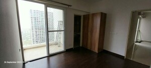 2 BHK Apartment For Rent in Mahagun Mantra II, Sector 10 Greater Noida