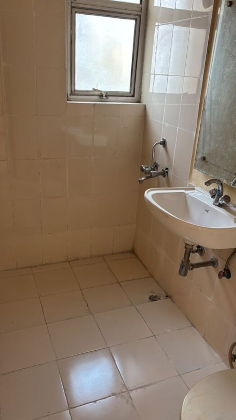 Bathroom, sare-ebony-greens 2 Bedroom 1034 Sq.Ft. Apartment In Lal Kuan Ghaziabad 10223203