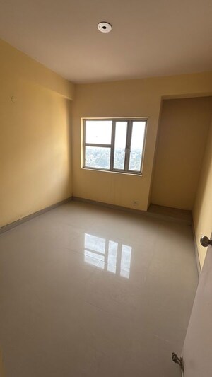 Room in 2 BHK Apartment at SARE Ebony Greens, Lal Kuan – for Sale