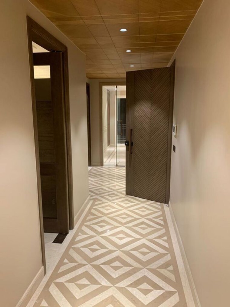 undefined, west end colony 4 Bedroom 4900 Sq.Ft. Builder Floor In West End Colony Delhi 10223211