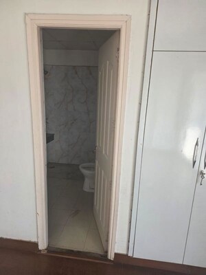 Building Lobby in 3.5 BHK Apartment at Mapsko Royale Ville, Sector 82 – for Rent