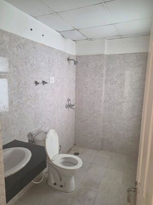 Bathroom in 3.5 BHK Apartment at Mapsko Royale Ville, Sector 82 – for Rent