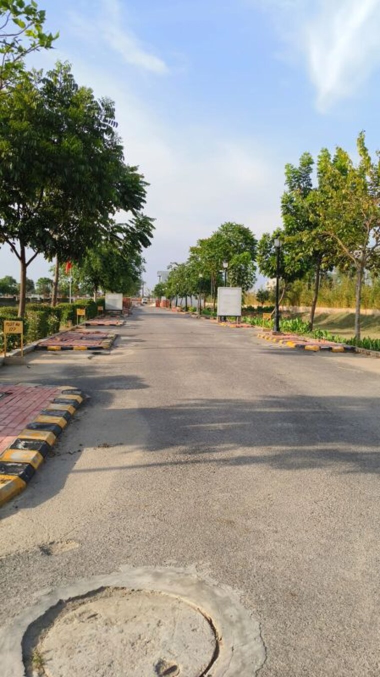 undefined, omaxe-city-omaxe-heights  150 Sq.Yd. Plot In Sector 97 Faridabad 10223279
