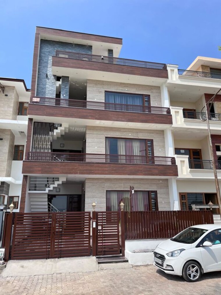 Exterior View, sector 117 6 Bedroom 200 Sq.Yd. Builder Floor In Sector 117 Mohali 10223286