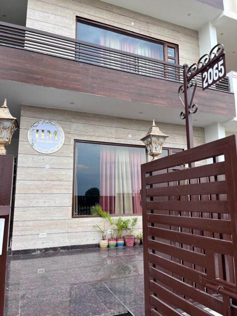 Exterior View, sector 117 6 Bedroom 200 Sq.Yd. Builder Floor In Sector 117 Mohali 10223286