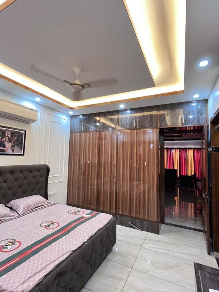 Bedroom, sector 117 6 Bedroom 200 Sq.Yd. Builder Floor In Sector 117 Mohali 10223286