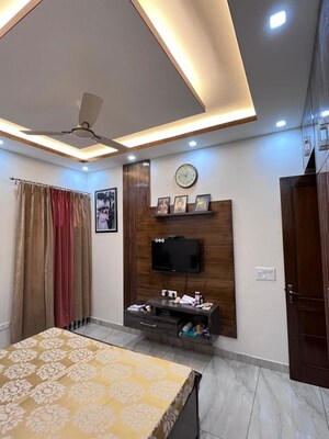 Bedroom in 6 BHK Builder Floor at Sector 117 – for Sale