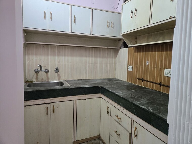 Kitchen, malibu-shopping-arcade 1 Bedroom 700 Sq.Ft. Builder Floor In Sector 47 Gurgaon 10223397