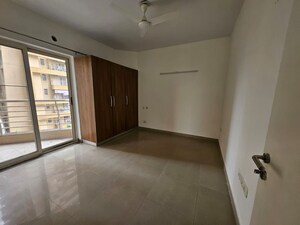 3.5 BHK Apartment For Rent in Sector 20
