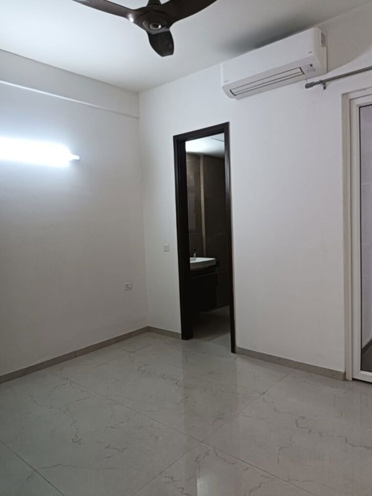 Room, smart-world-orchard 2 Bedroom 1208 Sq.Ft. Apartment In Sector 61 Gurgaon 10223300