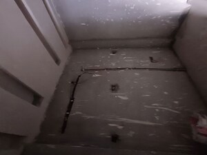 Furnished Amenities in 3.5 BHK Independent House at Palla – for Sale