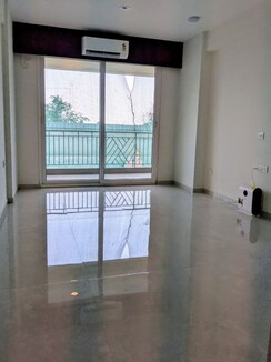 3 BHK + Study Room Apartment For Sale in Pareena Express Heights
