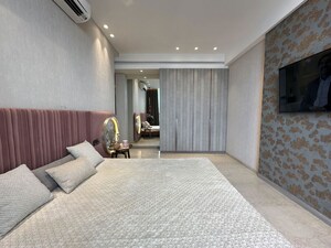 Bedroom in 3 BHK Apartment at Marathon Monte South, Byculla West – for Sale