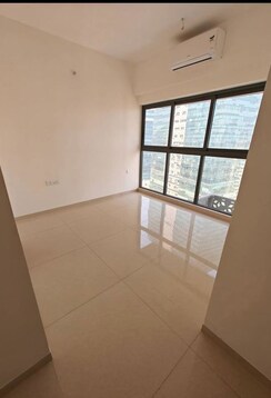 3 BHK + Pooja Room,Servant Room Apartment For Rent in Lodha World One